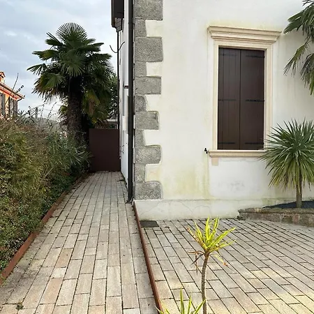 Welc-om De Rerum Natura Treponti